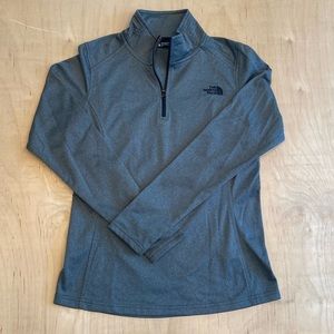The North Face 1/4 Zip Top